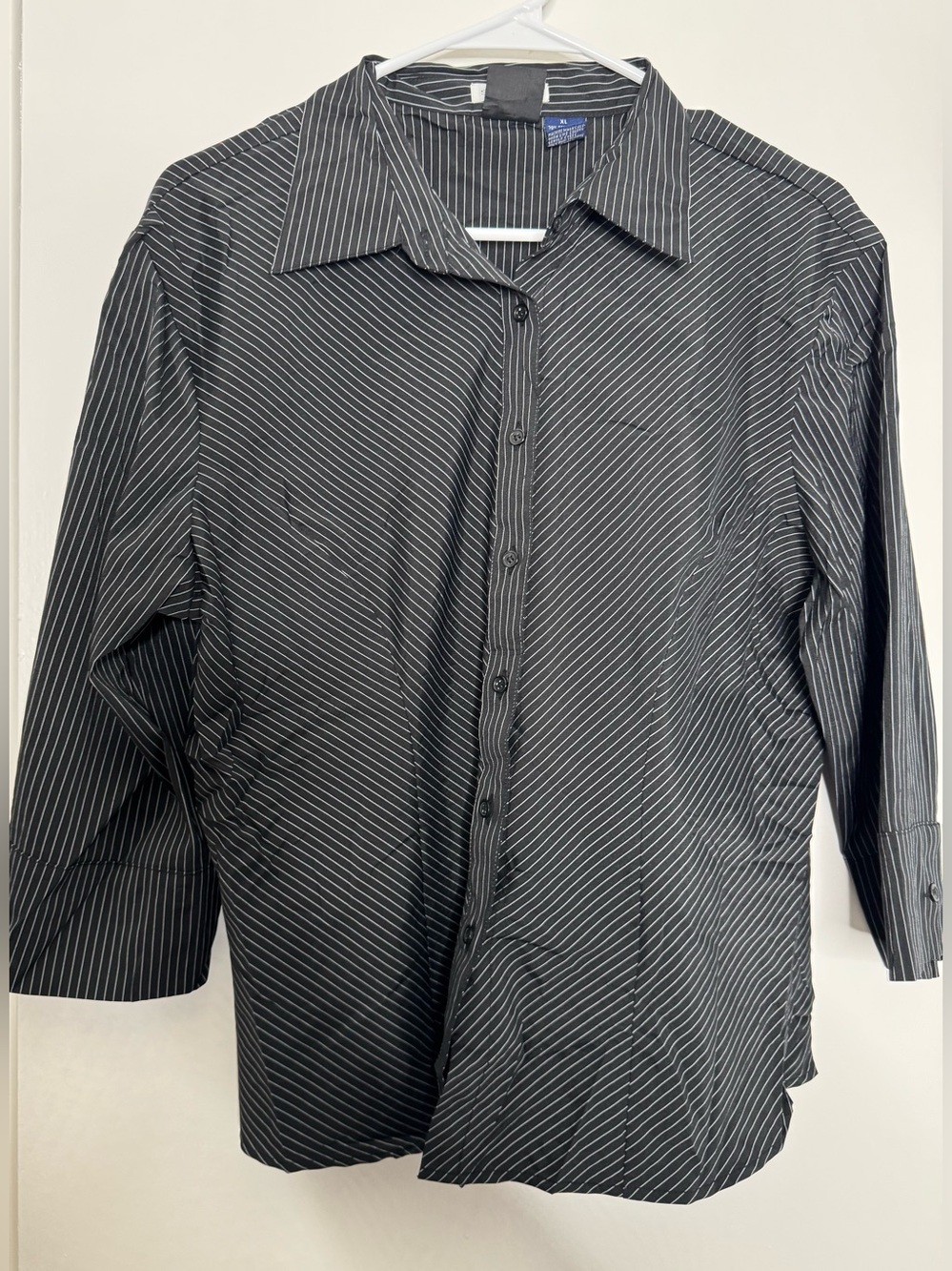 DC Black Pinstripe Button-Down Shirt size xl stretch career size xl